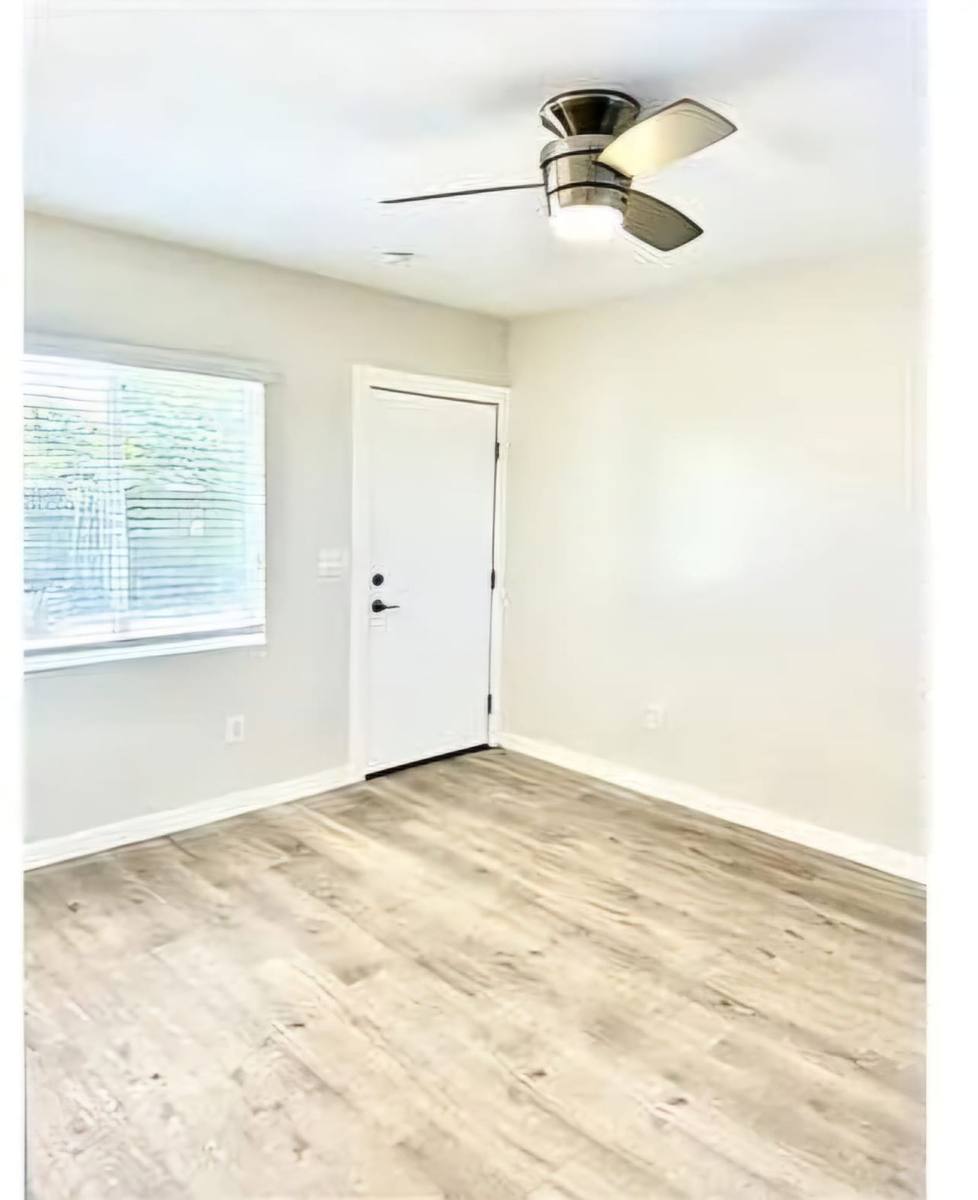 Apartment for rent at 613 S Prairie Ave, Inglewood, CA 90301