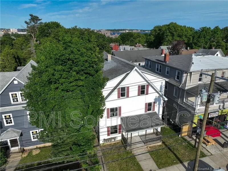 Apartment for rent at 200 Montauk Ave #2B, New London, CT 06320