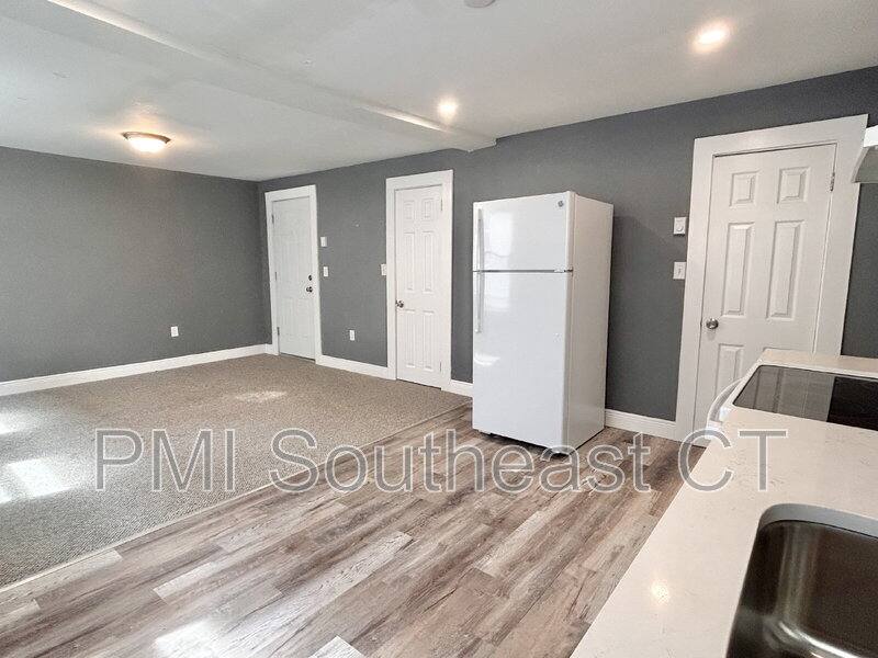 Apartment for rent at 200 Montauk Ave #2B, New London, CT 06320
