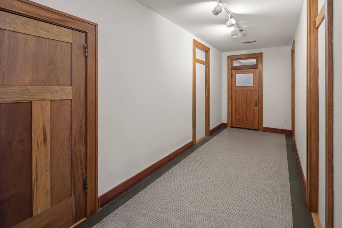 Apartment for rent at 55 1 2 Haywood St, Asheville, NC 28801