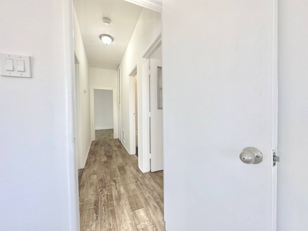 Apartment for rent at 1148 E 48th St, Los Angeles, CA 90011