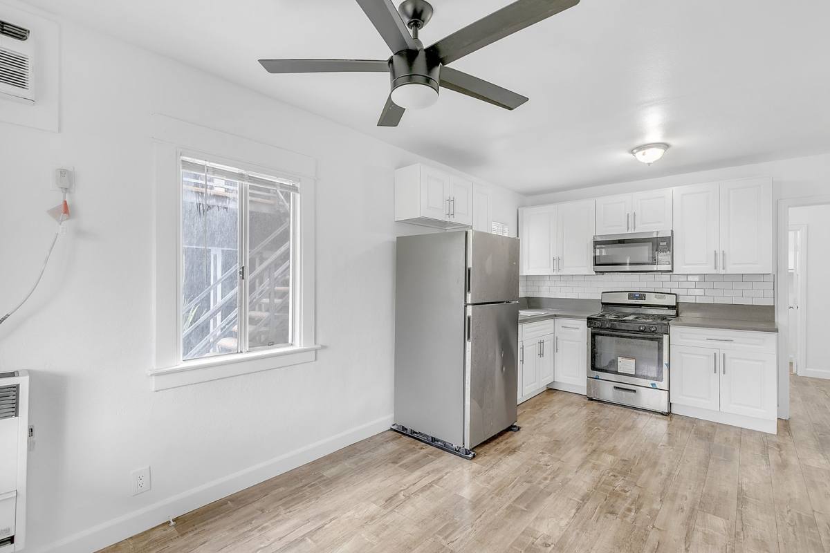 Apartment for rent at 1148 E 48th St, Los Angeles, CA 90011