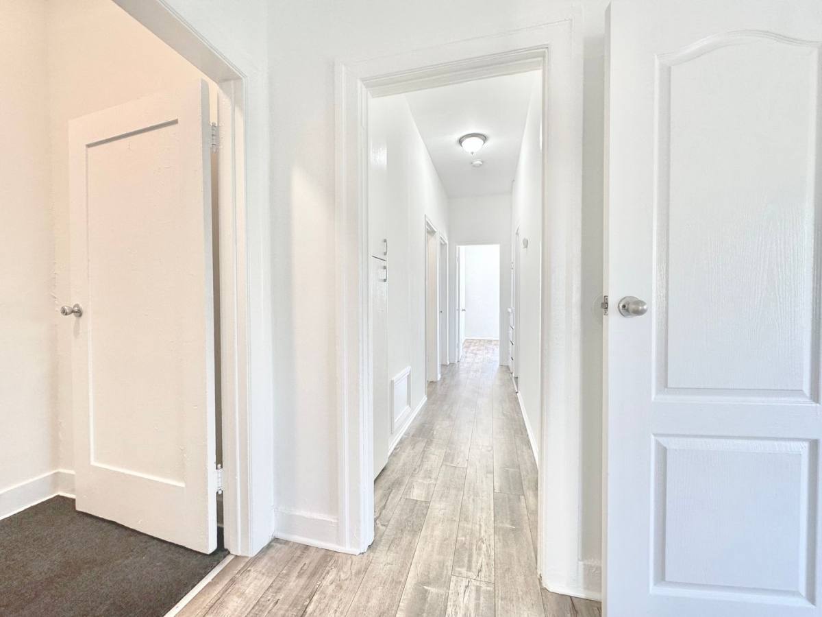 Apartment for rent at 1148 E 48th St, Los Angeles, CA 90011