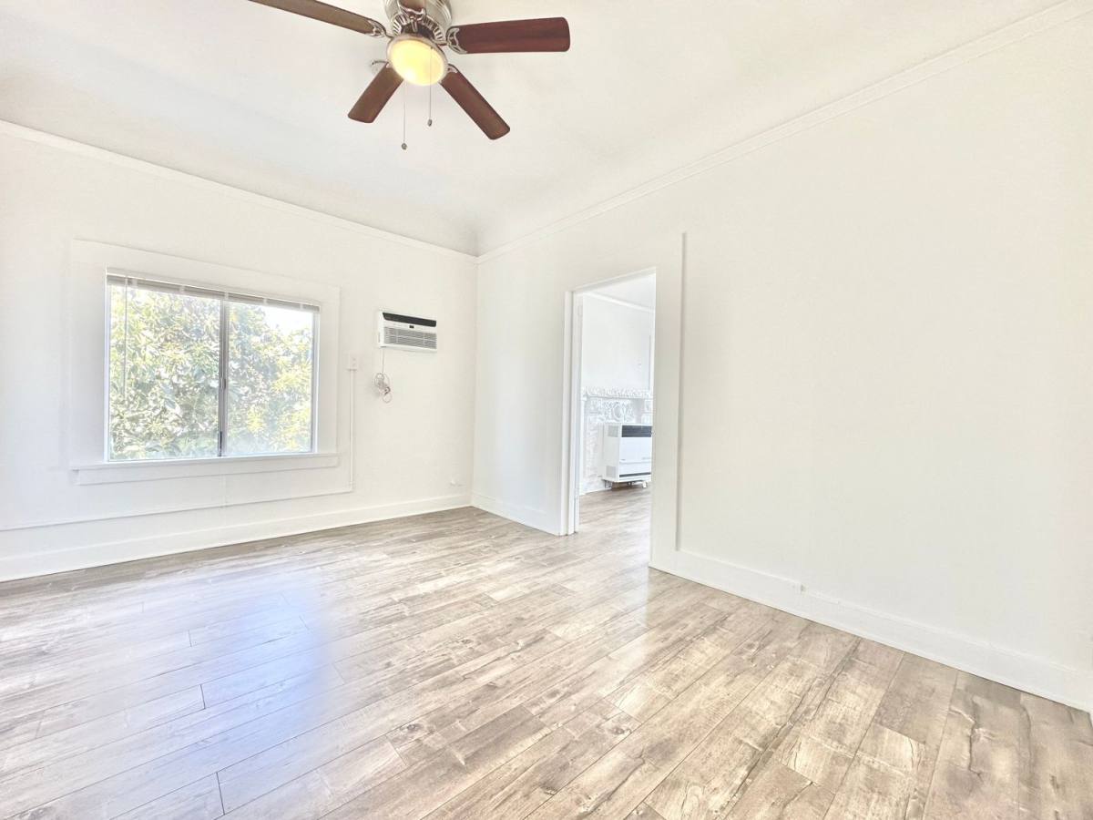 Apartment for rent at 1148 E 48th St, Los Angeles, CA 90011