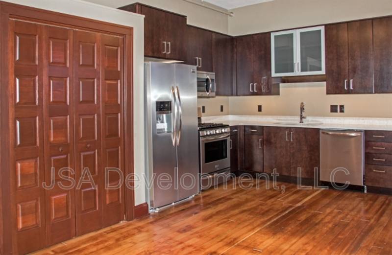 Apartment for rent at 611 Sycamore #302, Waterloo, IA 50703