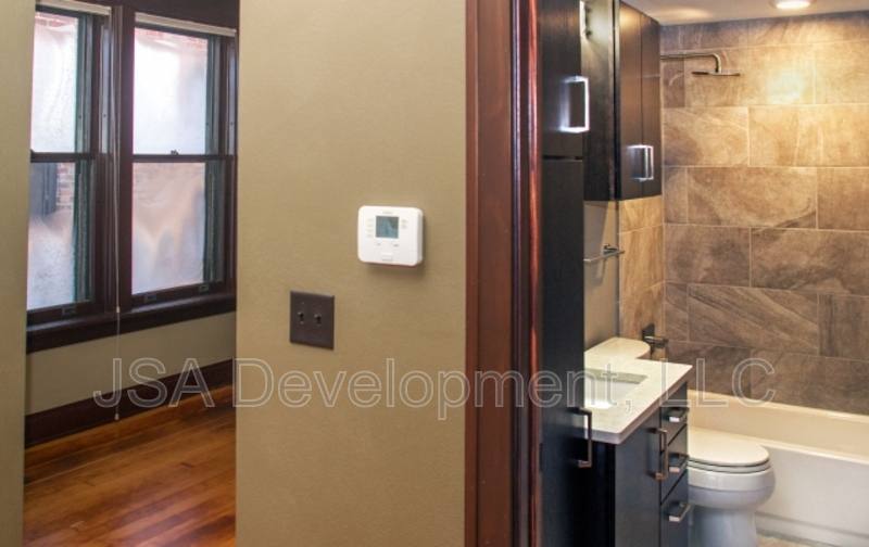 Apartment for rent at 611 Sycamore #302, Waterloo, IA 50703