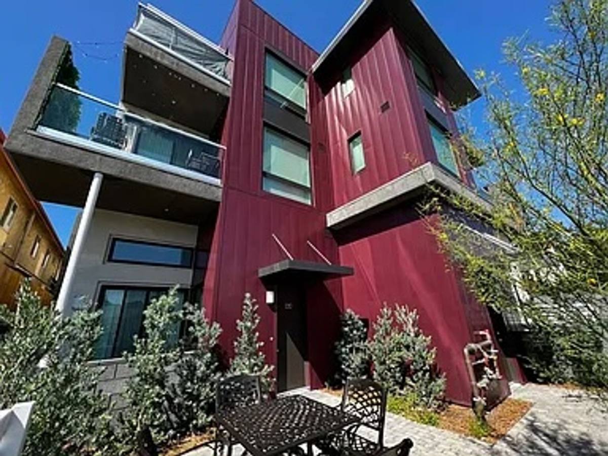 Apartment for rent at 4130 Louisiana St, San Diego, CA 92104