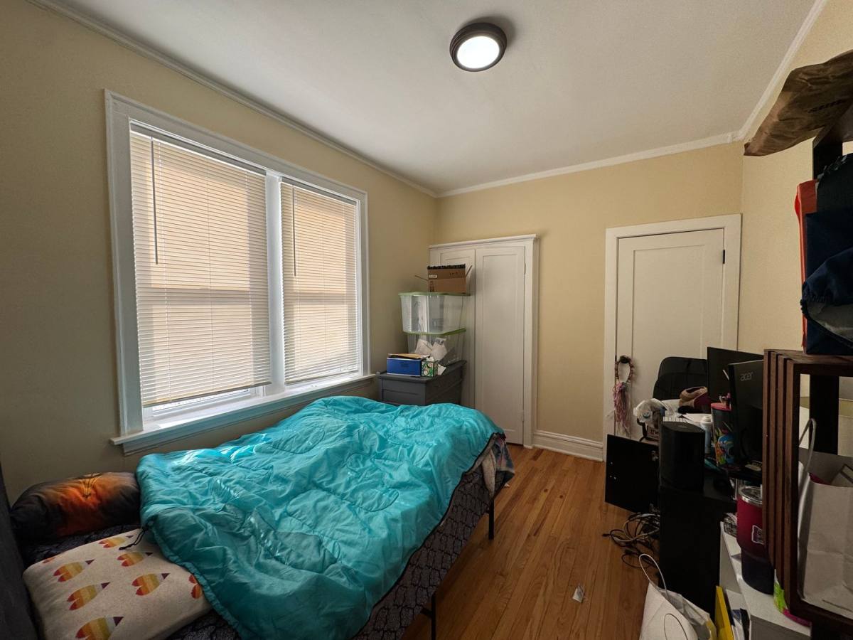 Apartment for rent at 4045 - 4055 W School St, Chicago, IL 60641