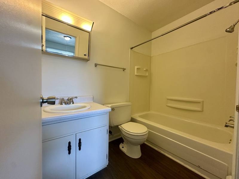 Apartment for rent at 1465 Meadowview Dr, Marion, IA 52302