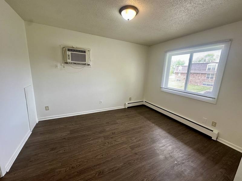 Apartment for rent at 1465 Meadowview Dr, Marion, IA 52302