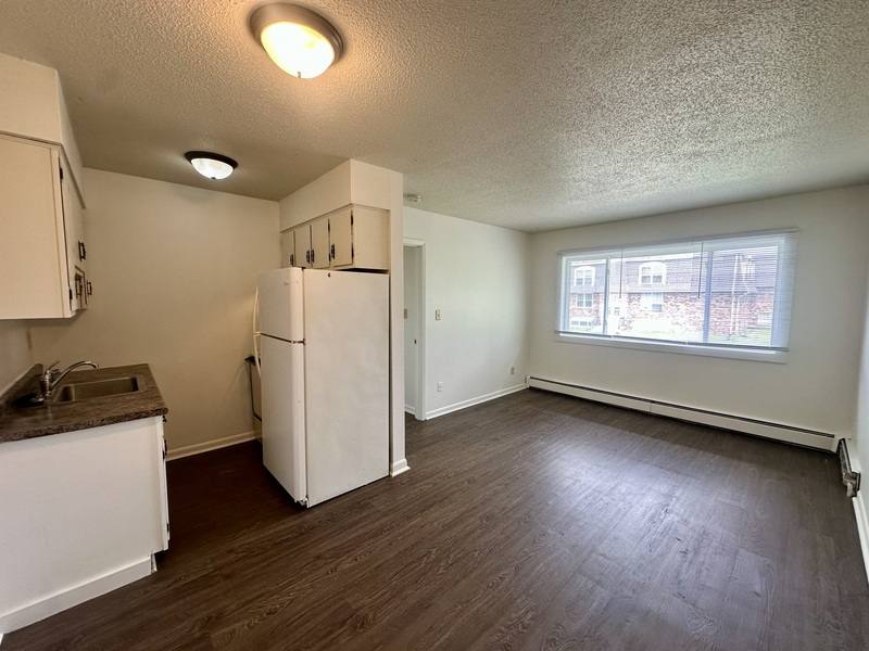 Apartment for rent at 1465 Meadowview Dr, Marion, IA 52302