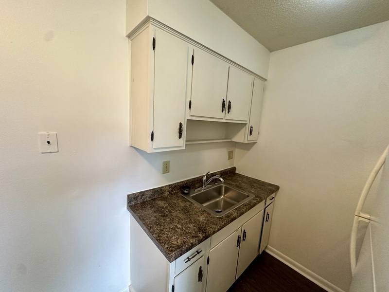 Apartment for rent at 1465 Meadowview Dr, Marion, IA 52302