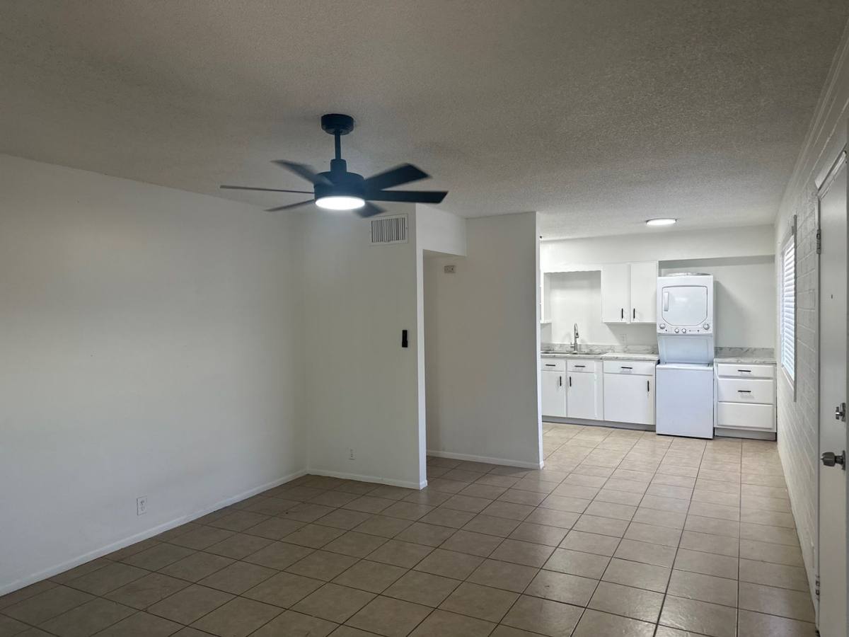 Townhouse for rent at 2525 N 52nd St, Phoenix, AZ 85008