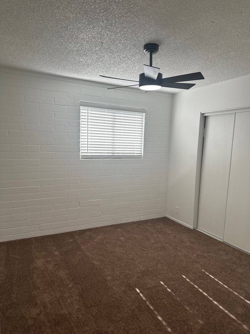 Townhouse for rent at 2525 N 52nd St, Phoenix, AZ 85008