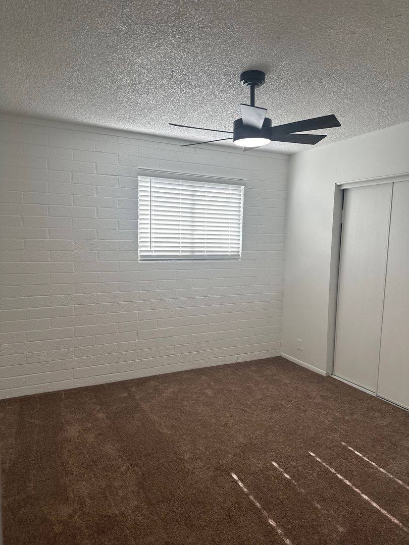 Townhouse for rent at 2525 N 52nd St, Phoenix, AZ 85008