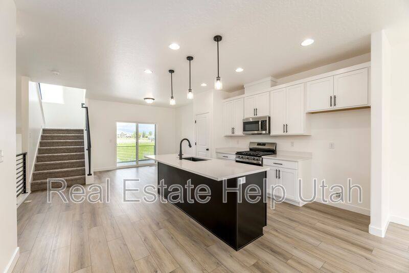 Townhouse for rent at 488 S 700 W, American Fork, UT 84003
