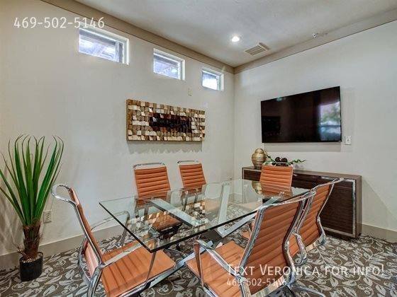 Apartment for rent at 625 E Stassney Lane, Austin, TX 78745