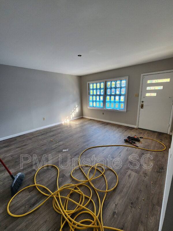House for rent at 100 Truman St, Laurens, SC 29360