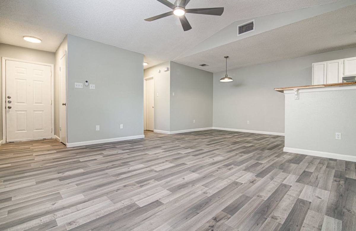 Apartment for rent at 8112 W Gate Blvd, Austin, TX 78745