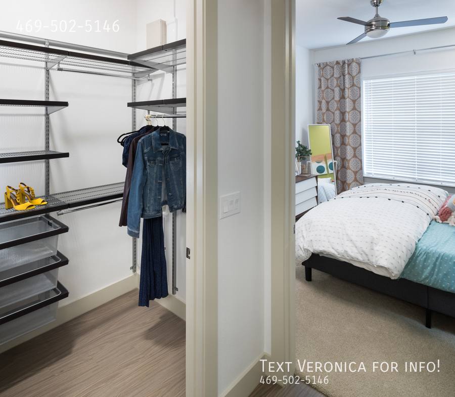 Apartment for rent at 1424 Summit Ave, Fort Worth, TX 76102