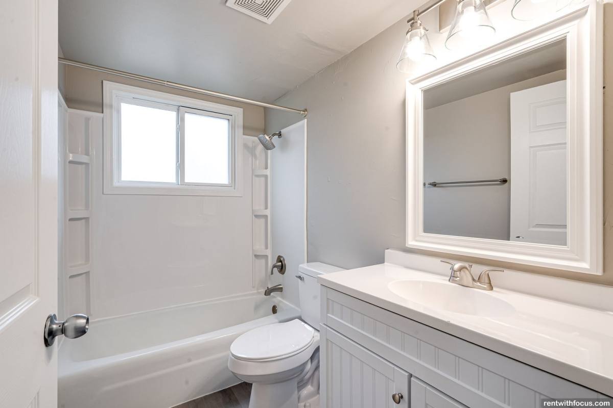 Apartment for rent at 405 School St, Wrightstown, WI 54180
