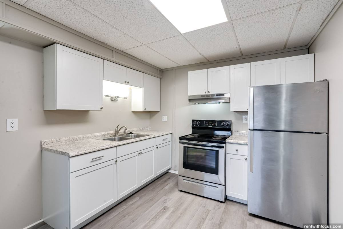 Apartment for rent at 405 School St, Wrightstown, WI 54180