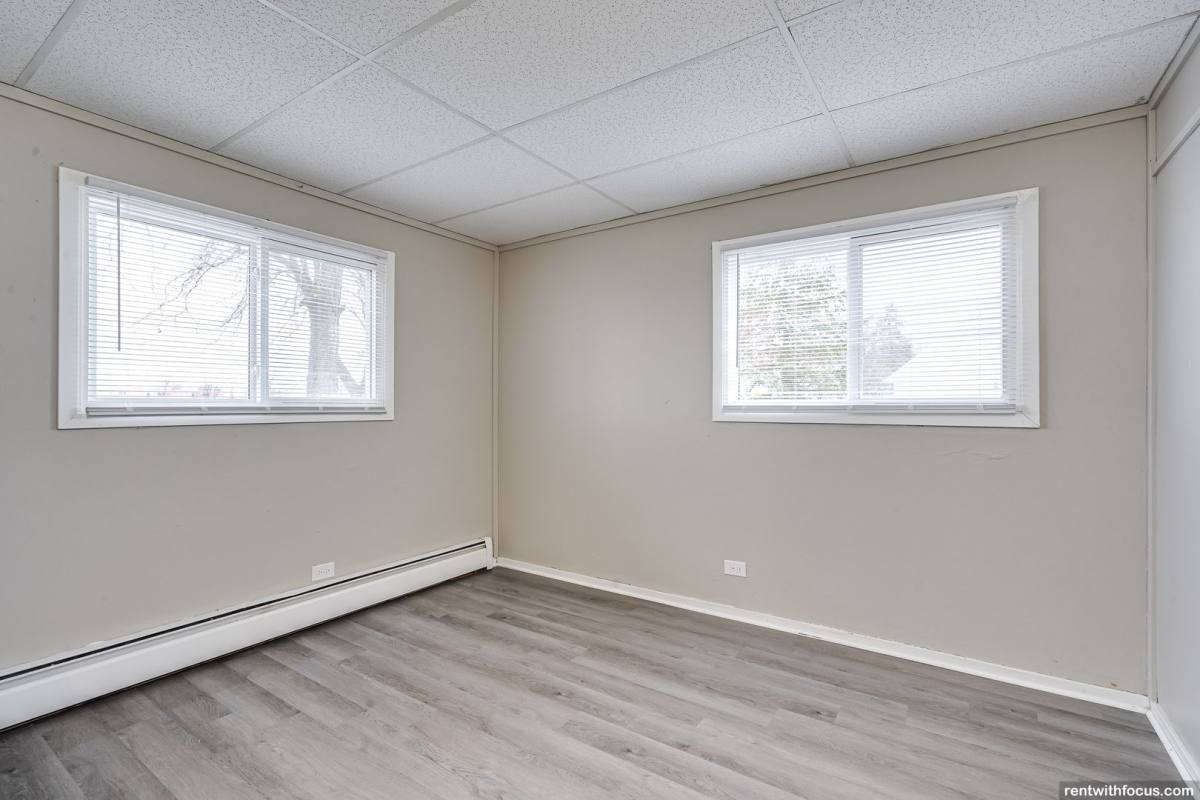 Apartment for rent at 405 School St, Wrightstown, WI 54180