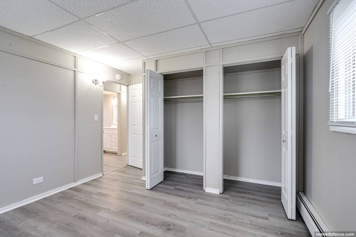 Apartment for rent at 405 School St, Wrightstown, WI 54180