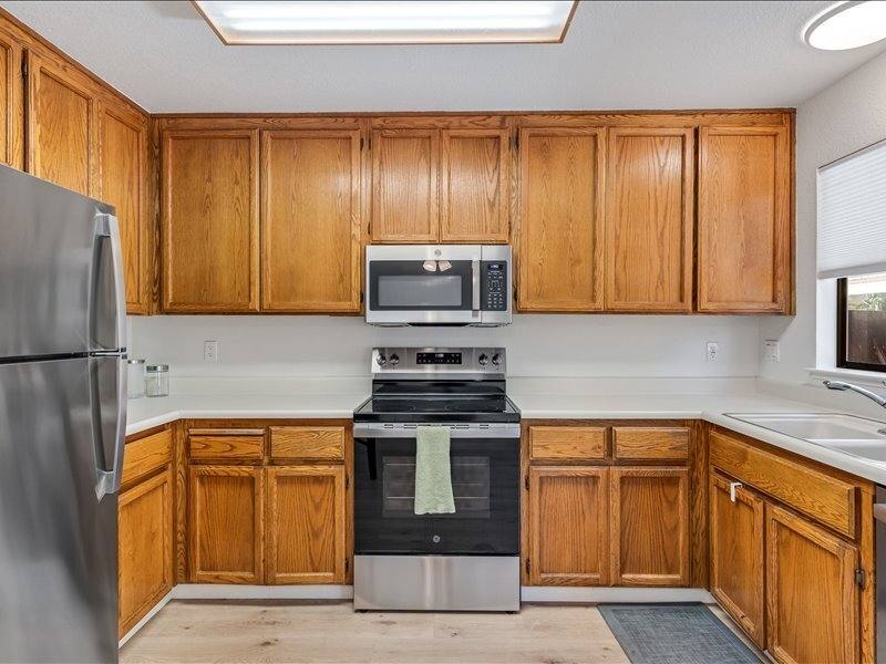 House for rent at 843 Falcon Way, Healdsburg, CA 95448