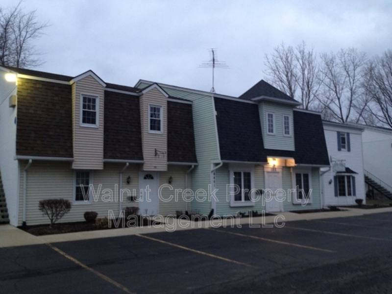 Apartment for rent at 4461 Oberlin Ave #D, Lorain, OH 44053