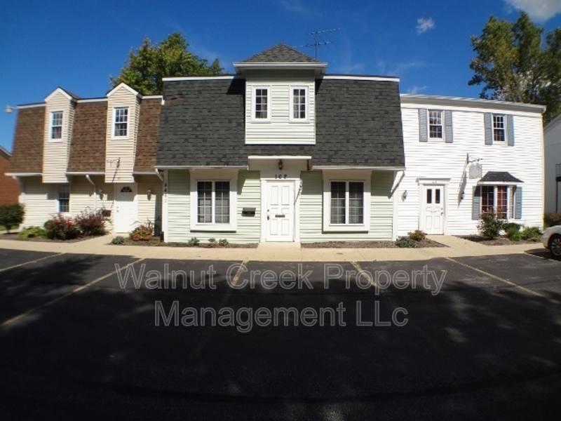 Apartment for rent at 4461 Oberlin Ave #D, Lorain, OH 44053