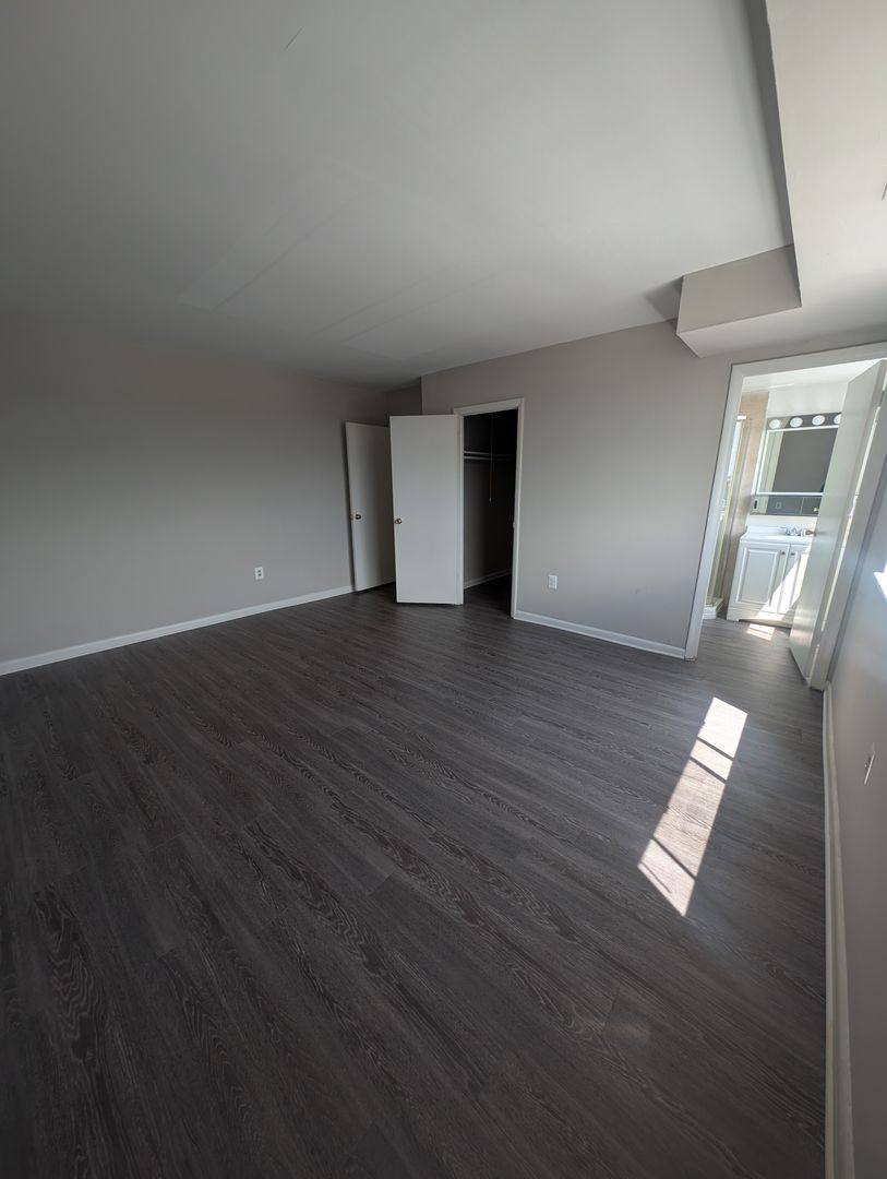 Apartment for rent at 4001 Clarks Lane, Baltimore, MD 21215