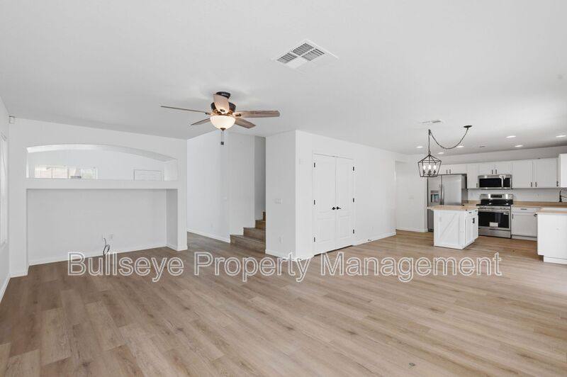 House for rent at 27513 N 63rd Dr, Phoenix, AZ 85083