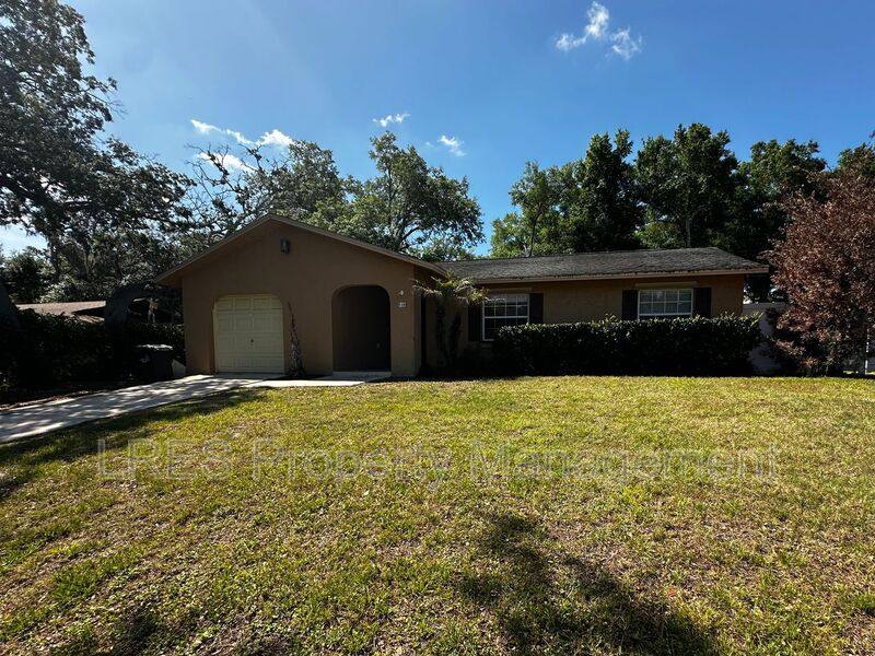 House for rent at 910 Sycamore Lane, Altamonte Springs, FL 32714