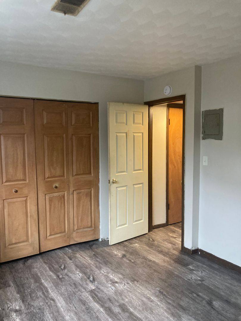 Apartment for rent at 636 W 63rd St, Davenport, IA 52806