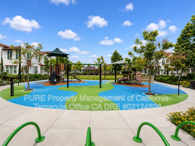 Townhouse for rent at 30383 Town Square Dr, Menifee, CA 92584