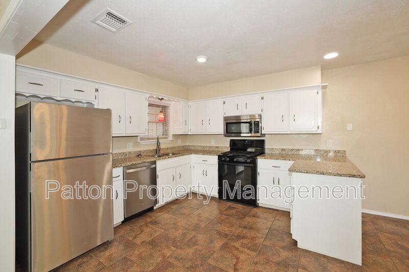 House for rent at 2905 Salem Dr, Amarillo, TX 79110