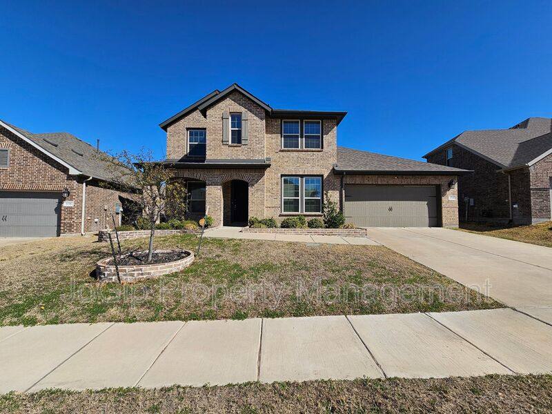 House for rent at 1740 Jamestown Dr, Forney, TX 75126