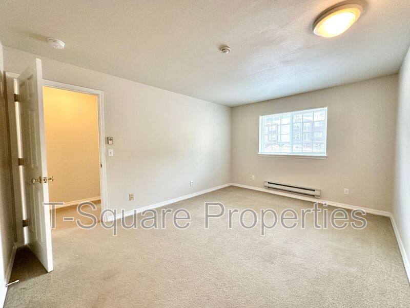 Apartment for rent at 9525 NE 180th St #303, Bothell, WA 98011