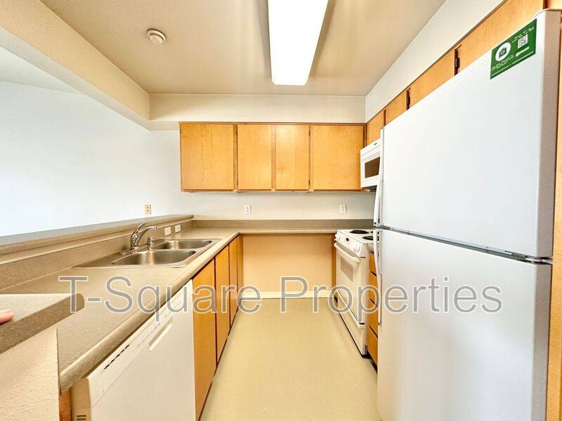 Apartment for rent at 9525 NE 180th St #303, Bothell, WA 98011
