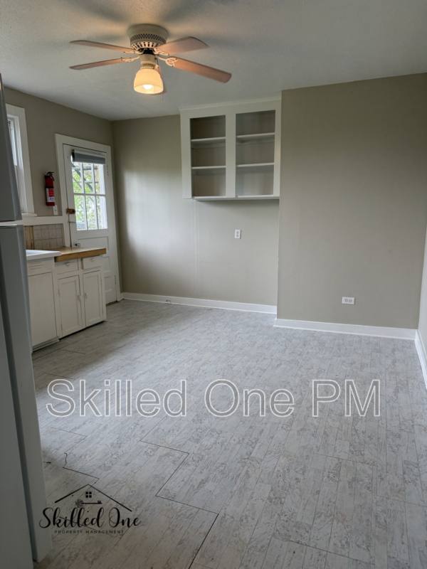 Apartment for rent at 201 Church St #6, Elkin, NC 28621