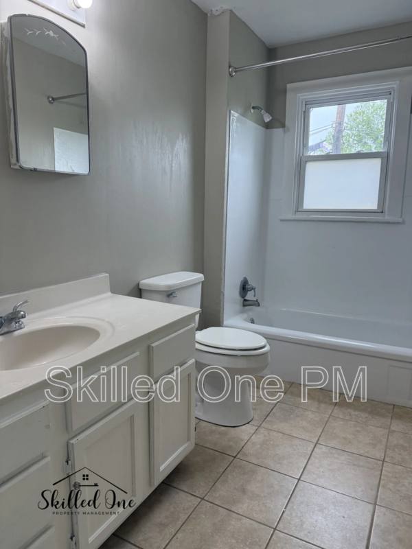 Apartment for rent at 201 Church St #6, Elkin, NC 28621
