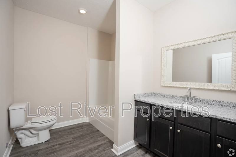Apartment for rent at 4496 Wilford Lane #823, Bowling Green, KY 42101