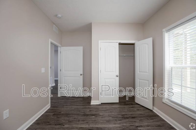 Apartment for rent at 4496 Wilford Lane #823, Bowling Green, KY 42101