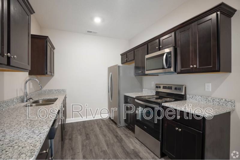 Apartment for rent at 4496 Wilford Lane #823, Bowling Green, KY 42101
