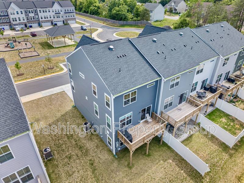 Townhouse for rent at 4013 Singerville Court, Fredericksburg, VA 22408