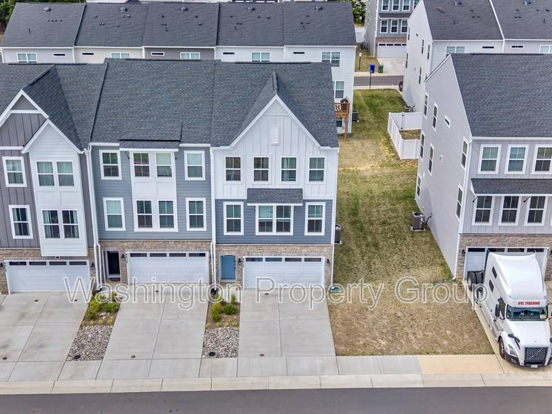 Townhouse for rent at 4013 Singerville Court, Fredericksburg, VA 22408