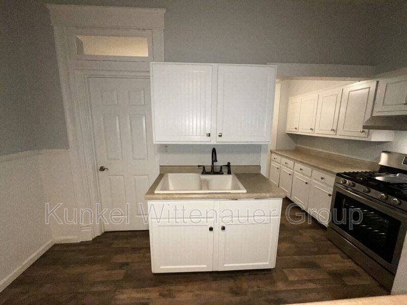 House for rent at 720 E D St, Belleville, IL 62220