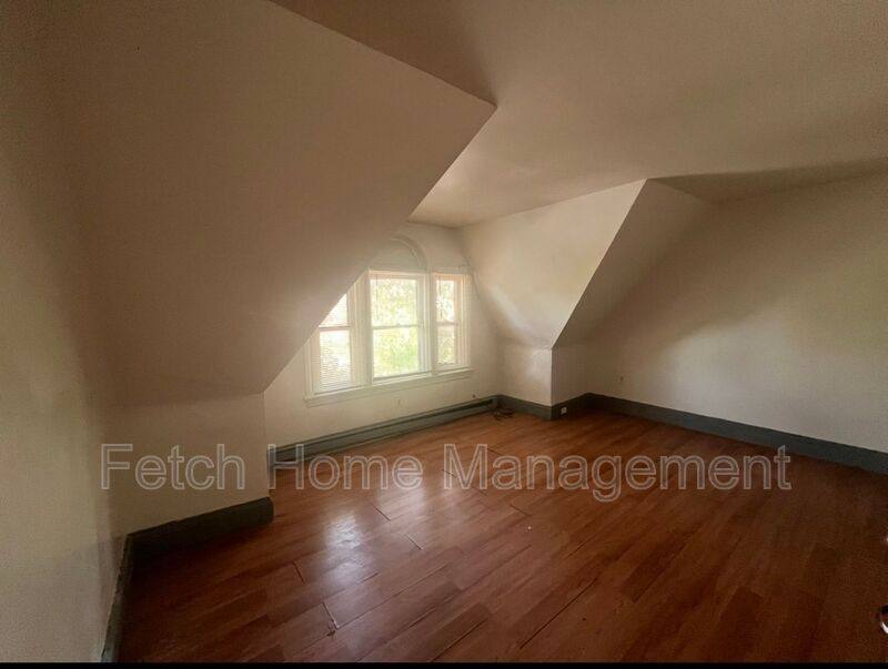 Apartment for rent at 618 E King St #3, Lancaster, PA 17602
