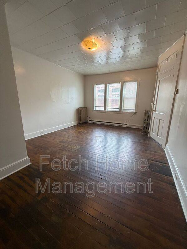 Apartment for rent at 422 W King St - 1st Floor, Lancaster, PA 17603